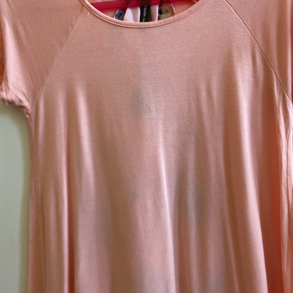 Peach coloured tunic with floral print back - Picture 2 of 4